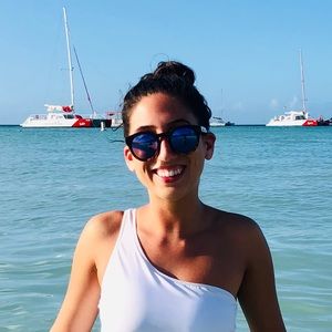 Meet your Posher, Alexa